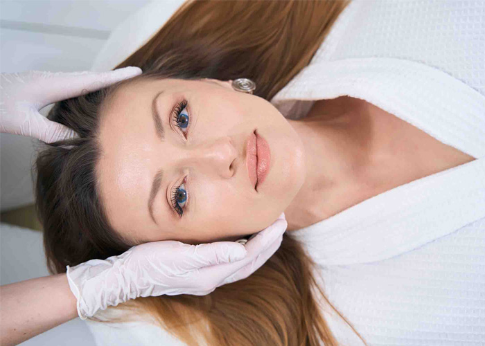 Üst Yüz Botulinum Toksin Uygulaması